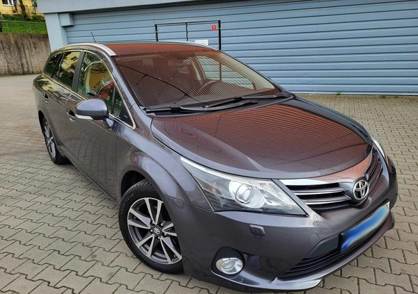 Toyota Avensis cena 31900 przebieg: 280000, rok produkcji 2013 z Stronie Śląskie małe 232